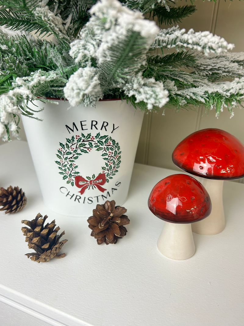 White & Red Christmas Wreath Metal Plant Pots 3 sizes