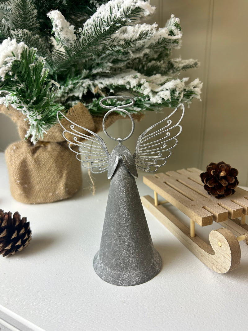 Metal standing angel 16cm