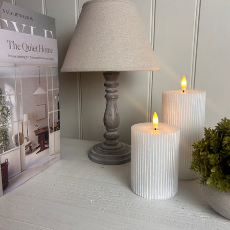 Setia Washed wood lamp with shade