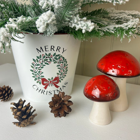 White & Red Christmas Wreath Metal Plant Pots 3 sizes