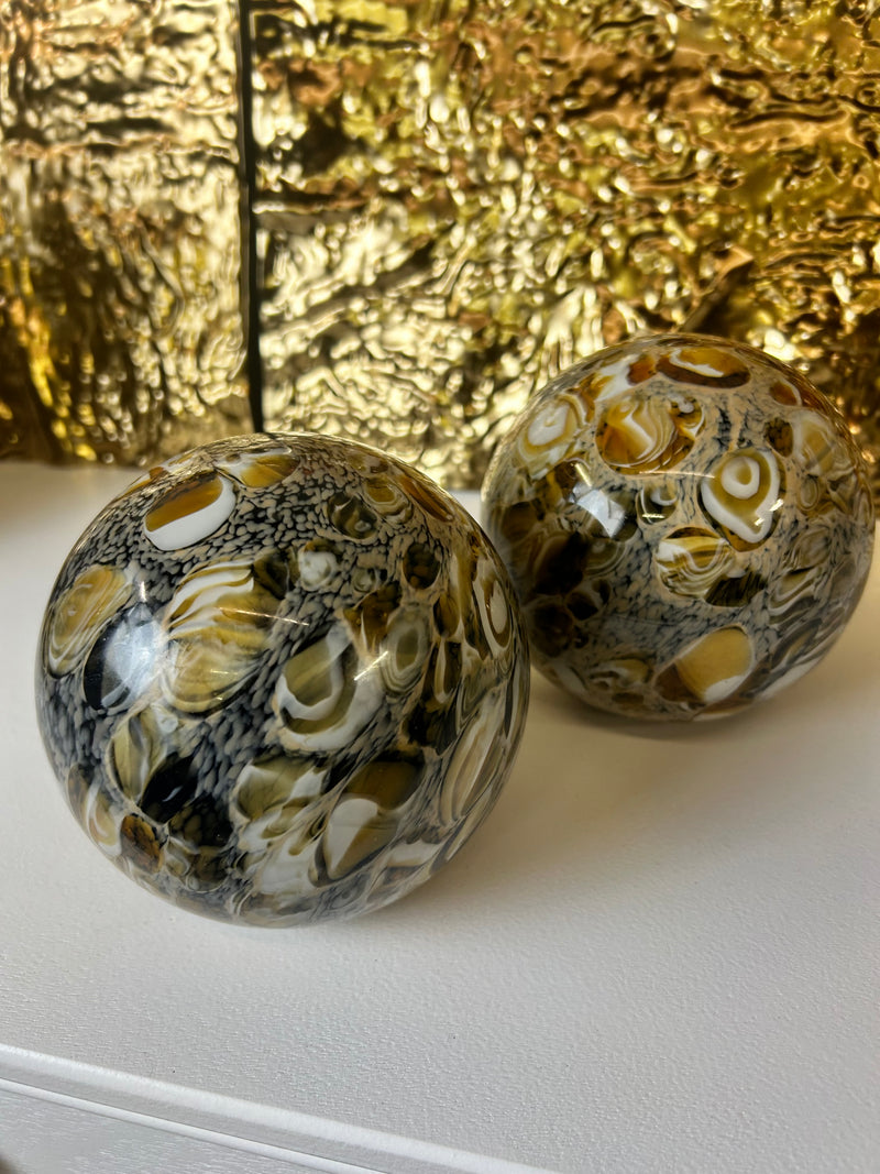 Brown speckled orb ball 13cm