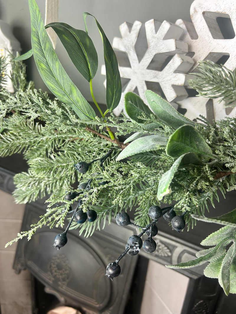 Blueberry and foliage garland 150cm