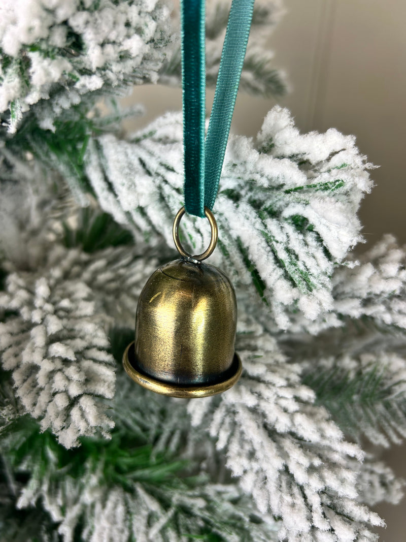 Cromwell Set of 3 Gold Bells on green Velvet Ribbon