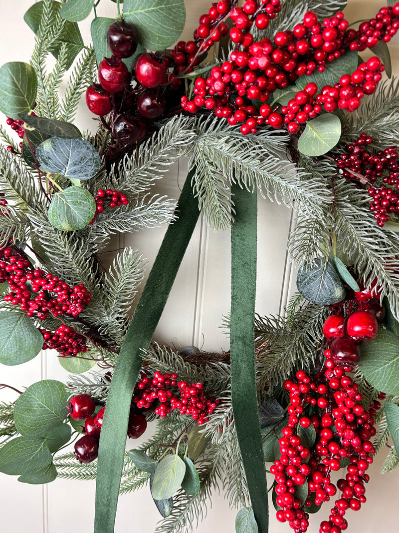 Red berry foliage wreath 65cm