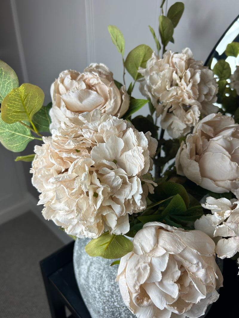Oyster blush Ruffled Hydrangea Stem