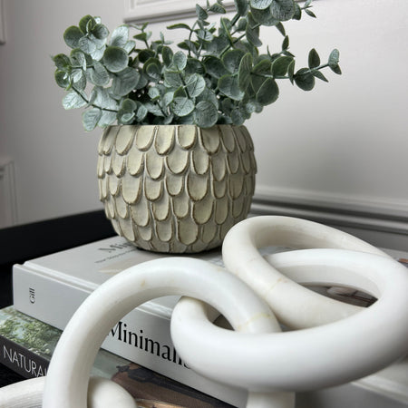 Petal Natural Off White Plant Pot