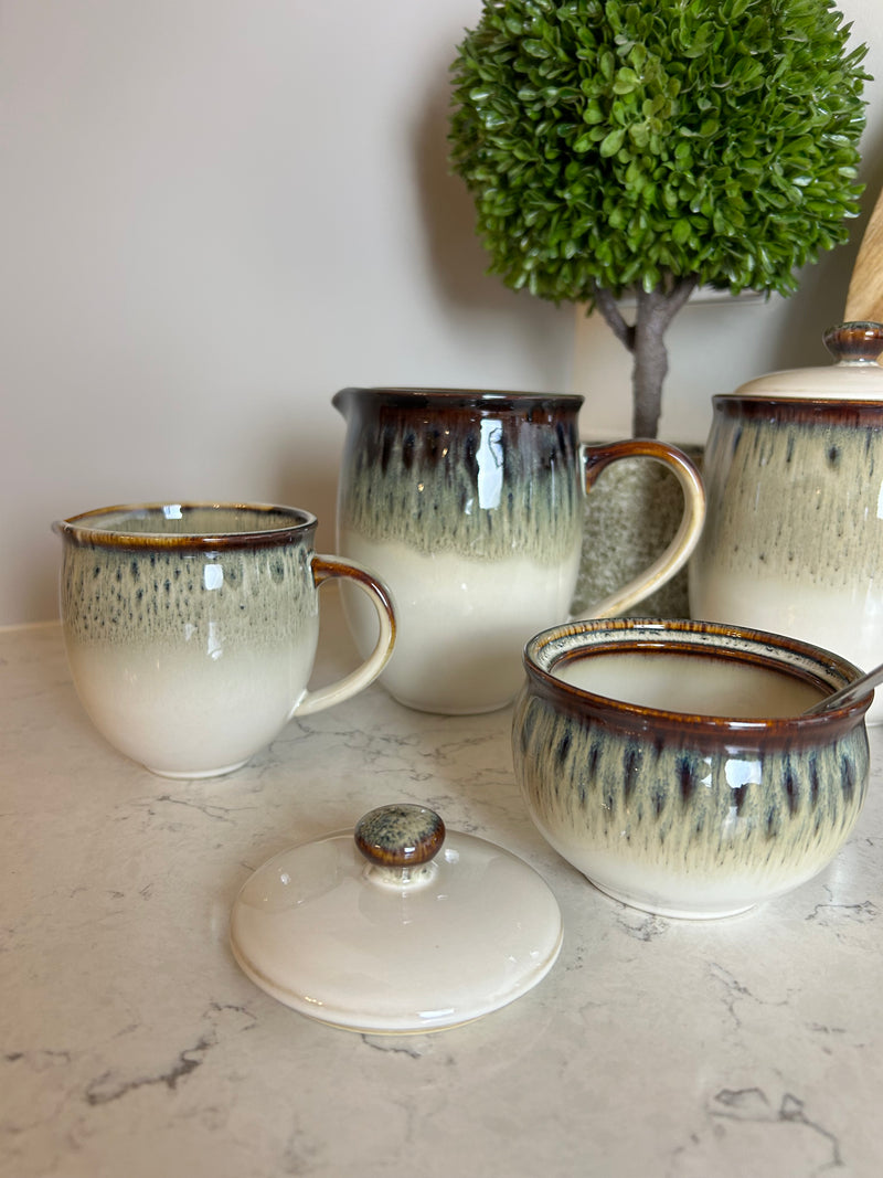 Set of 4 reactive glaze mugs