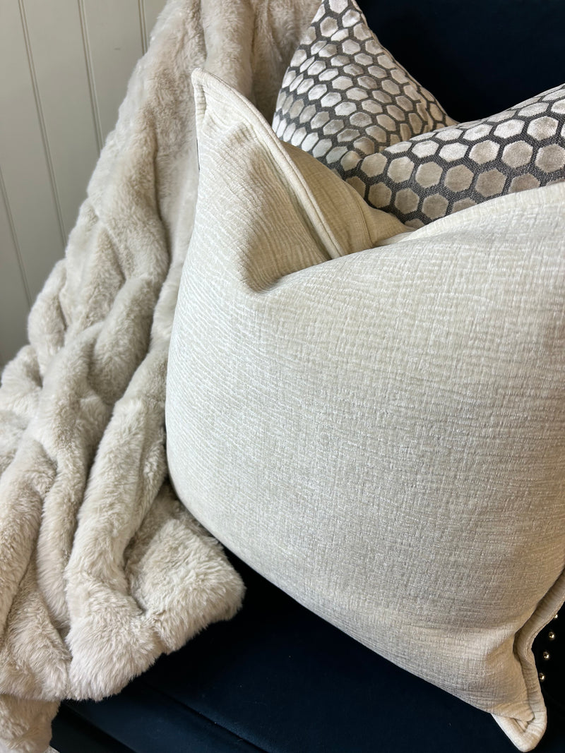 Ivory cream Moddi ripple Textured Velvet Piped Edge Trim premium Cushion 45m