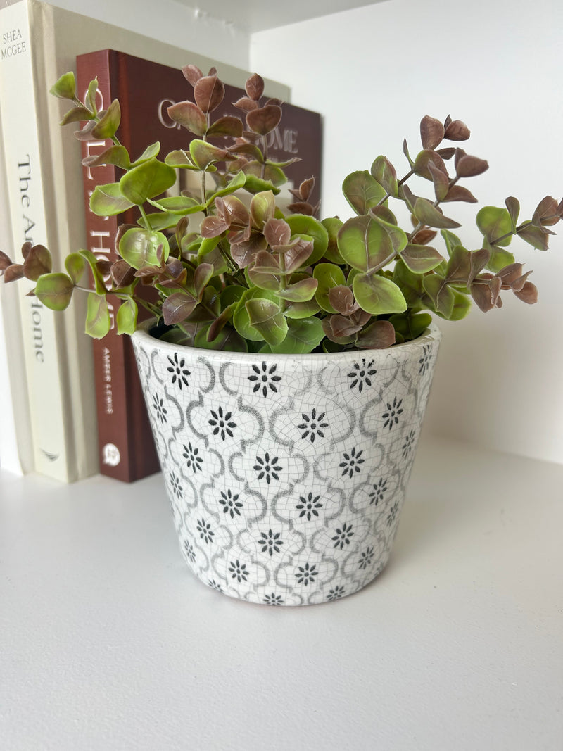 Grey & White Ceramic Dutch Plant Pots 6 Patterns