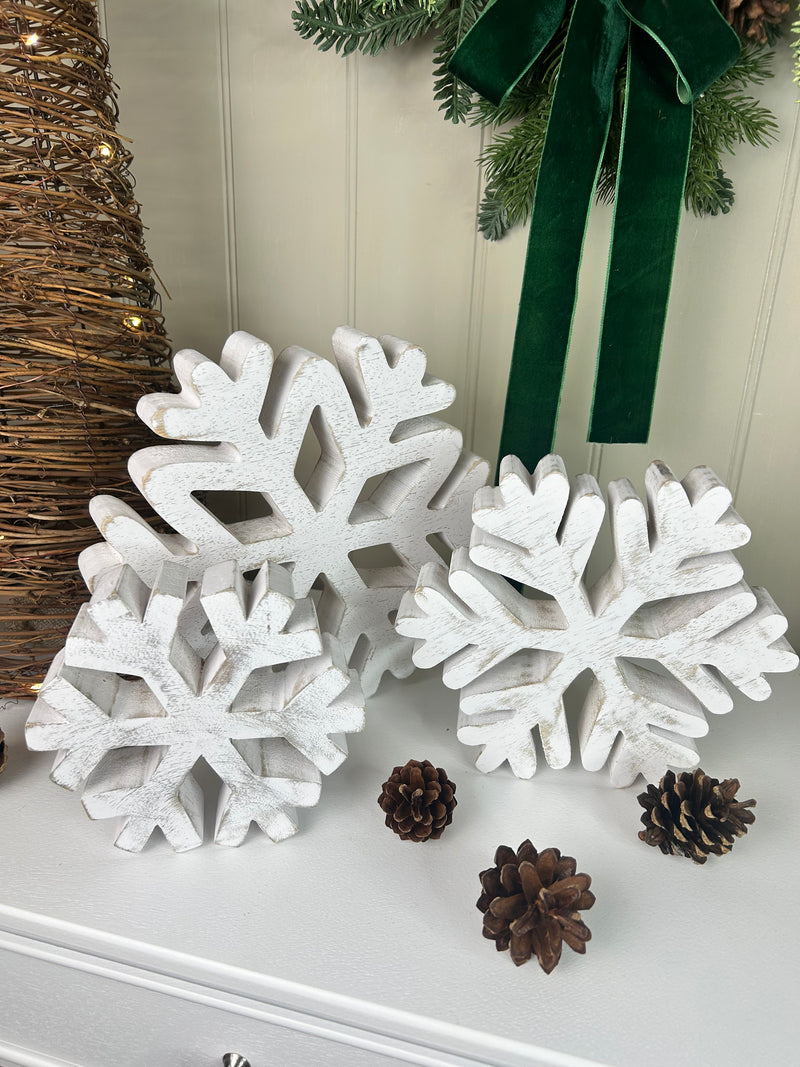 White chunky snowflakes 3 sizes