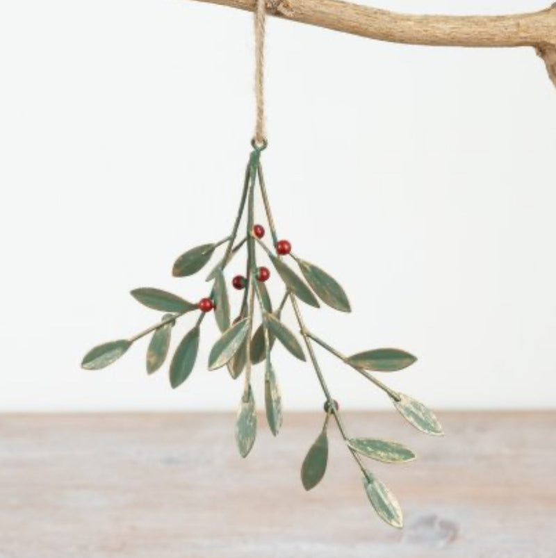 Large bunch of hanging metal mistletoe berry 20cm