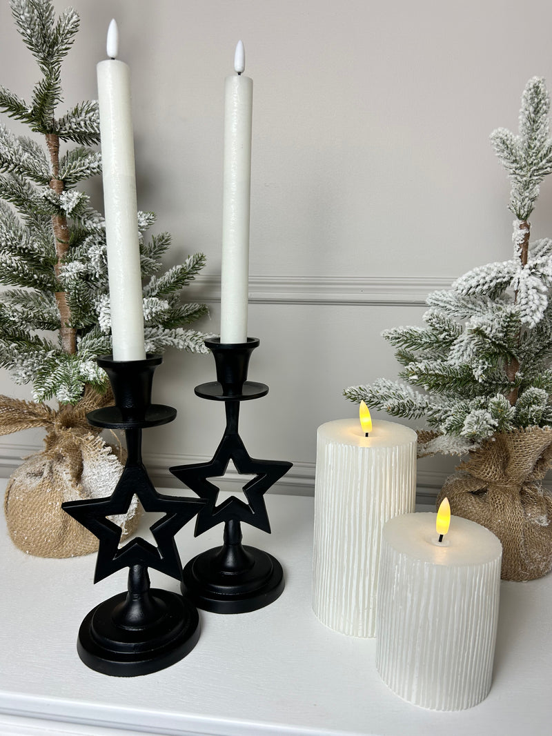 Set of 2 Black Star Metal Candlesticks
