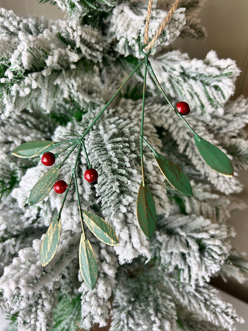Metal Red berry mistletoe hanging sprig 15cm