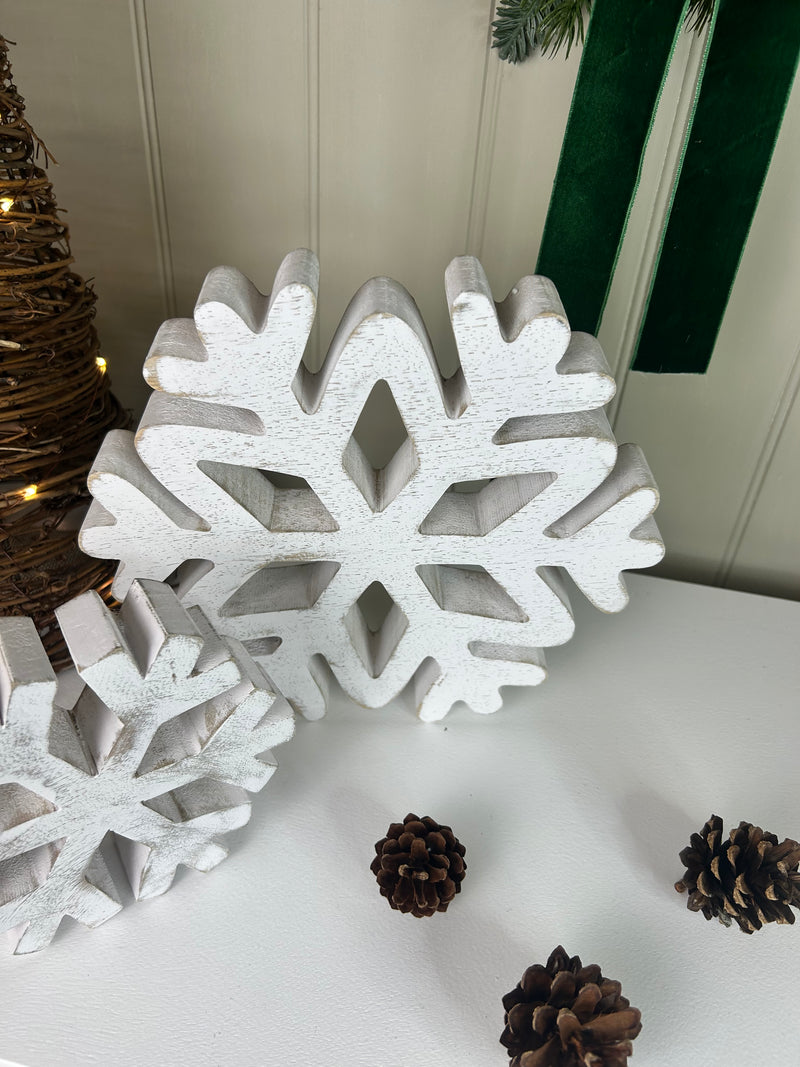 White chunky snowflakes 3 sizes