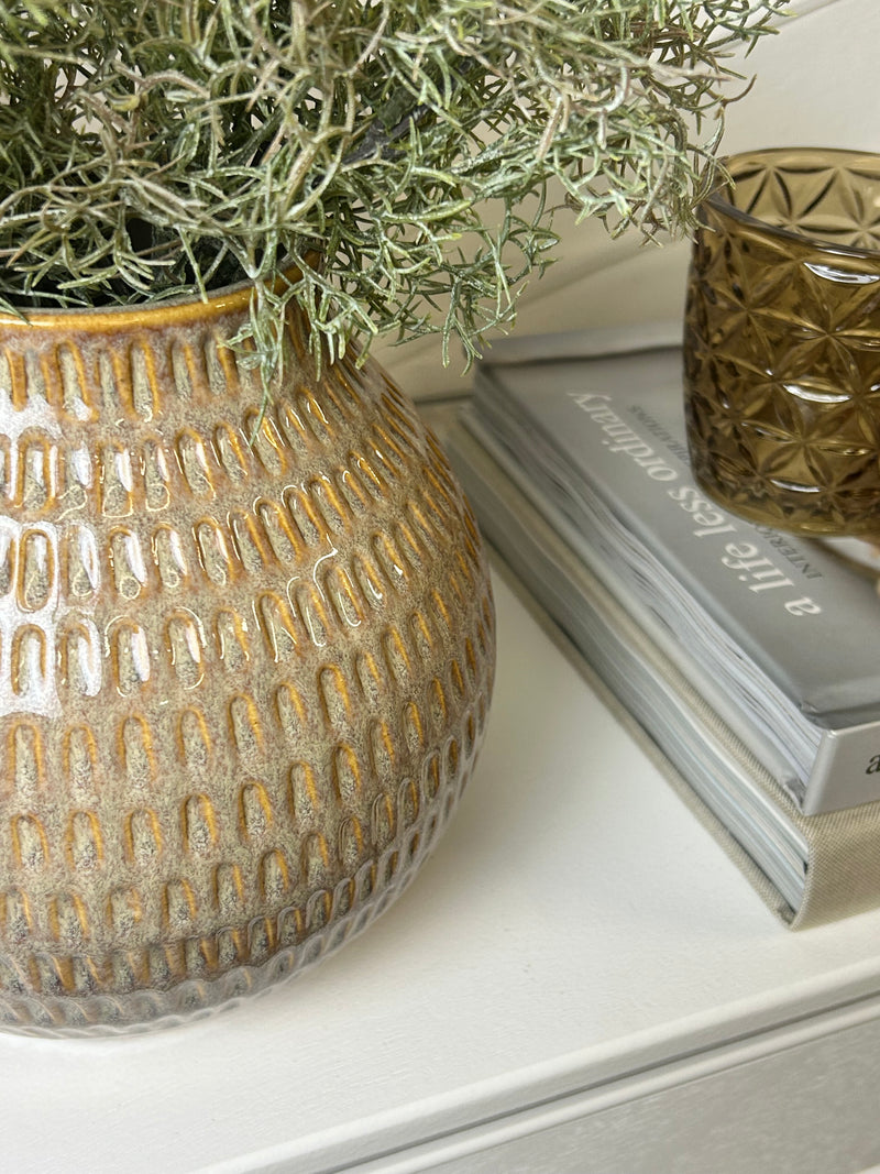 Textured dot dash squat vase brown beige