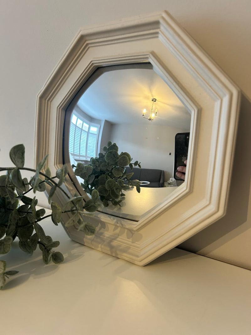 Shaped cream mirror 22cm