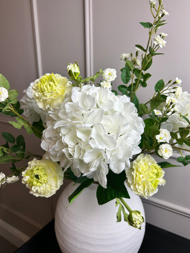 Green & White Ranunculus Spray Stem