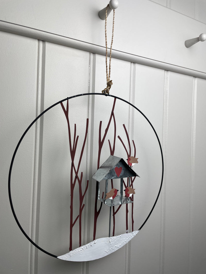 Robin bird house table wreath hanging metal