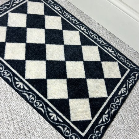 Back and cream traditional tile look mat door mat rug washable 2 sizes