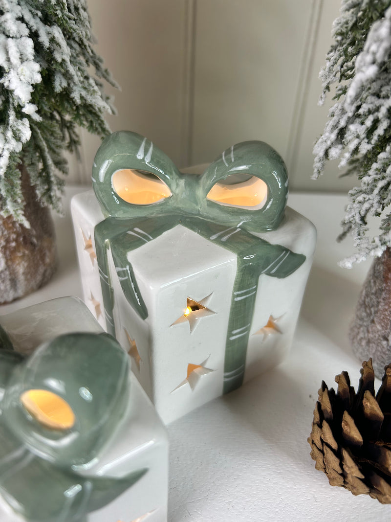 LED White Ceramic Light up Present With Green Bow, 2 Sizes