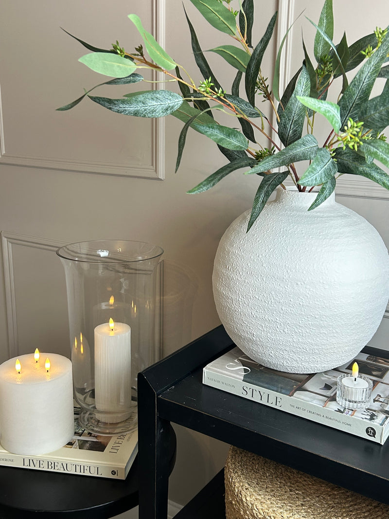 Tiber Matt white textured round vase