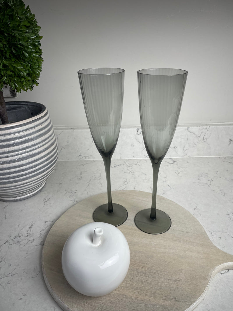 Set of 4 tall Berkeley smoked glass ribbed Champagne Flutes