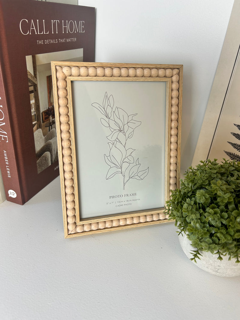 Light wood beaded photo frame 5x7