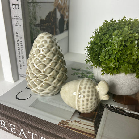 Cute ceramic acorn 6cm