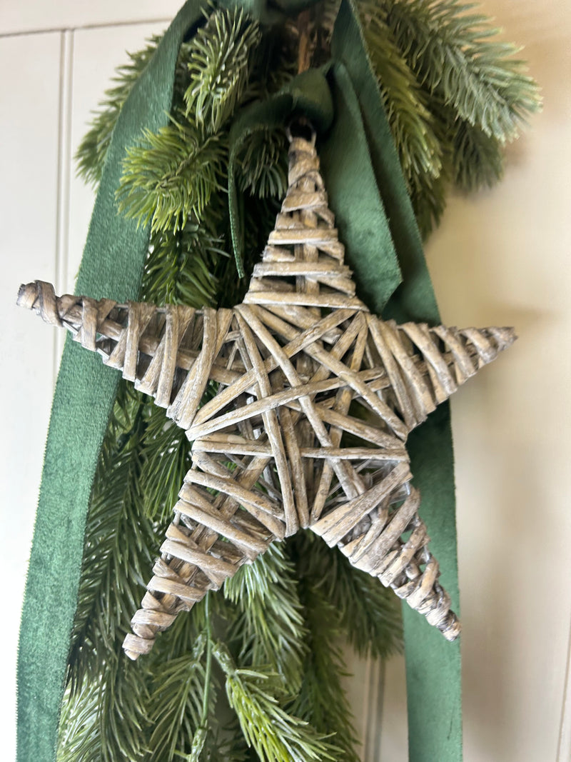 Wicker hanging star 20cm
