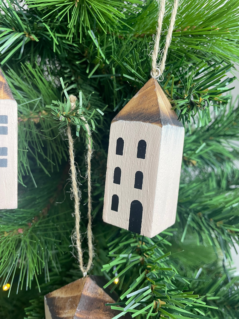 Set of 3 Wooden hanging houses