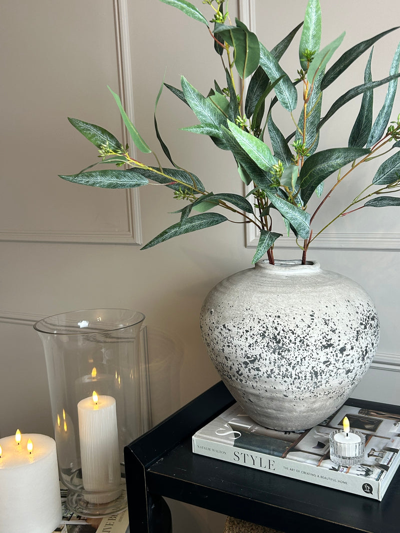 Regolla stone look teardrop shaped vase