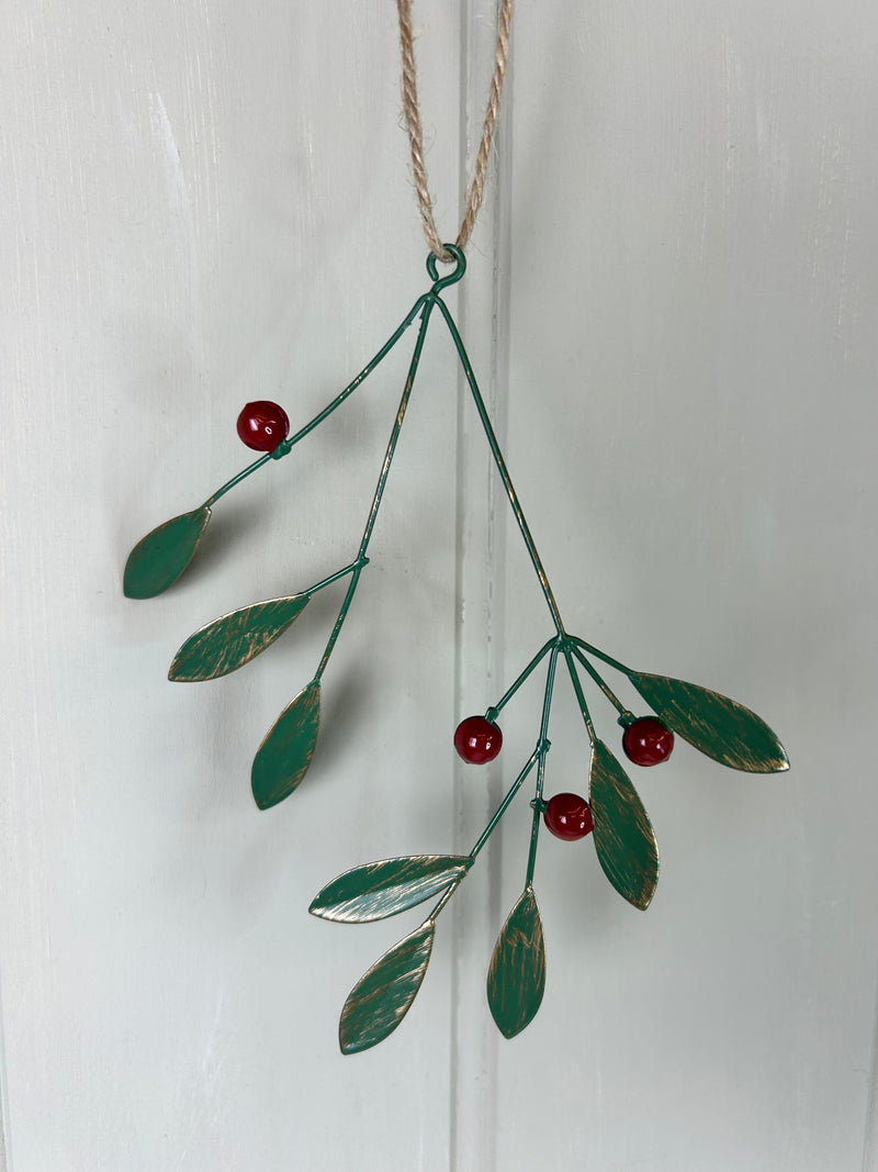 Red berry laurel metal hanging round wreath 17cm