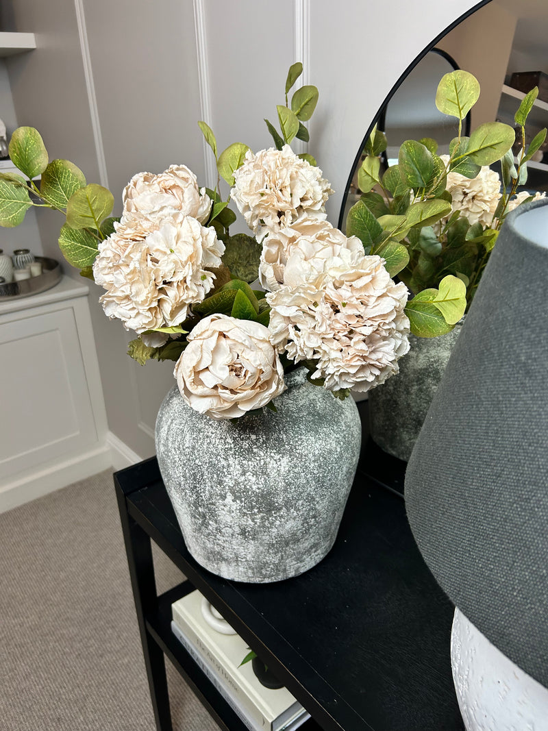 Oyster blush Ruffled Hydrangea Stem