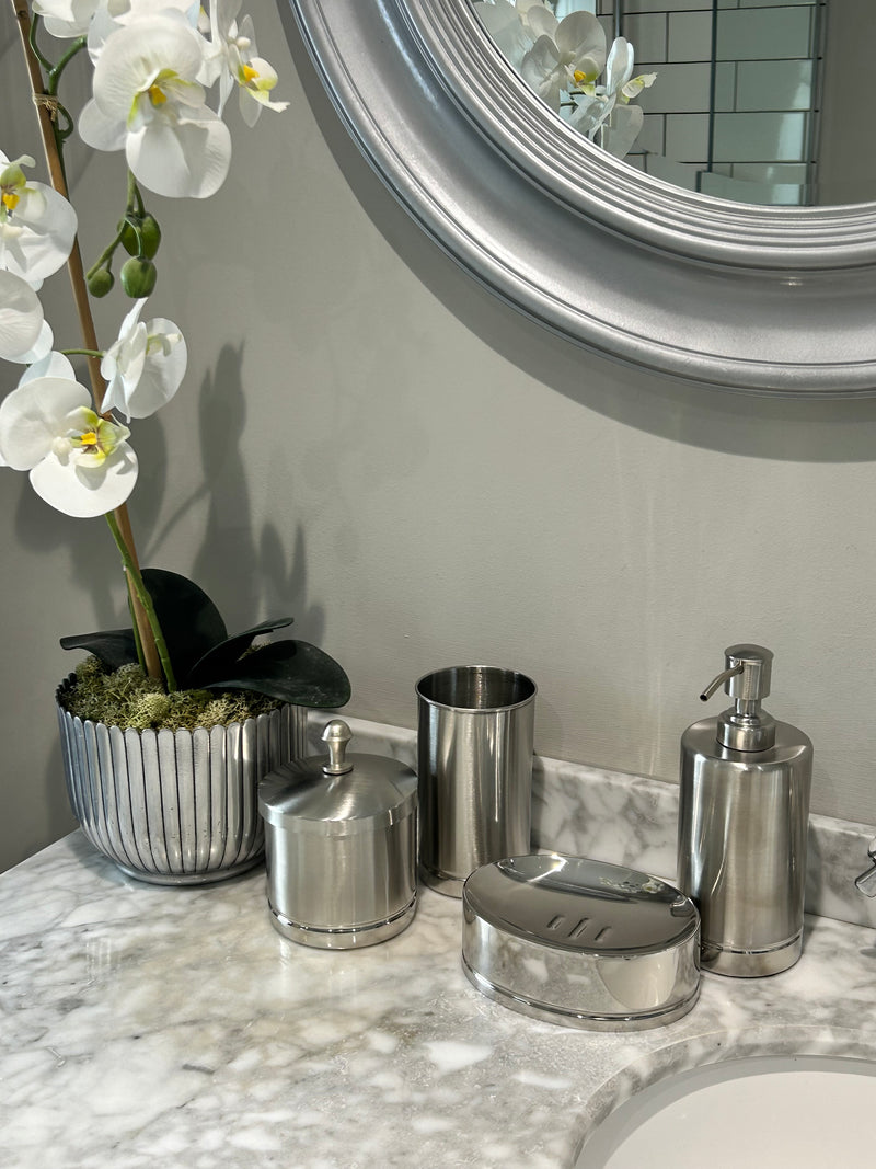 Set of 4 Niko silver bathroom set