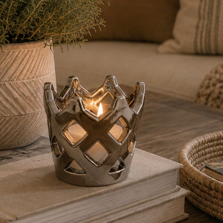 Silver crown candle holder