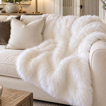 White faux fur luxurious thick throw  130x170