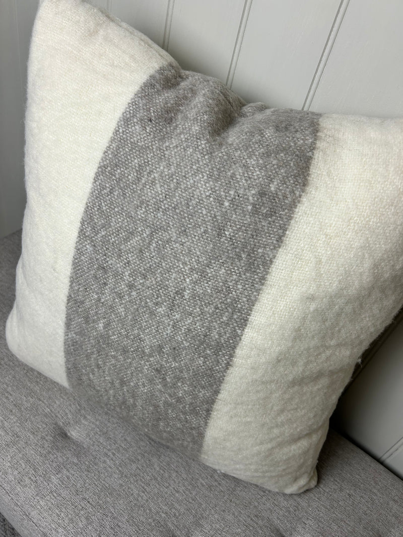 Chocolate dark brown raffles textured throw 150x200cm