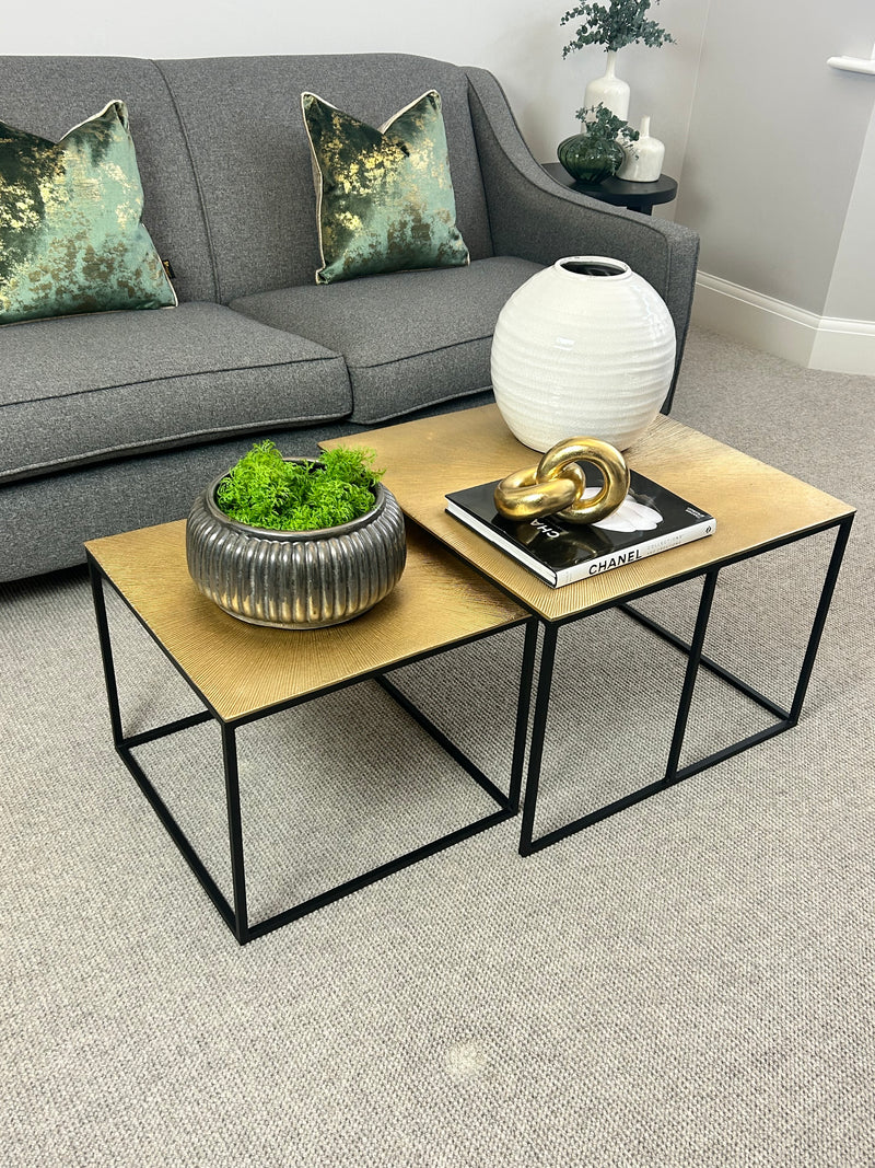 Set of two metal black gold hammered coffee table side table