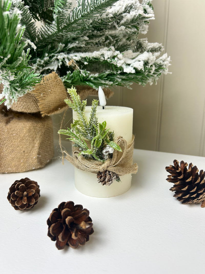 LED foliage Pinecone candle cream 13cm