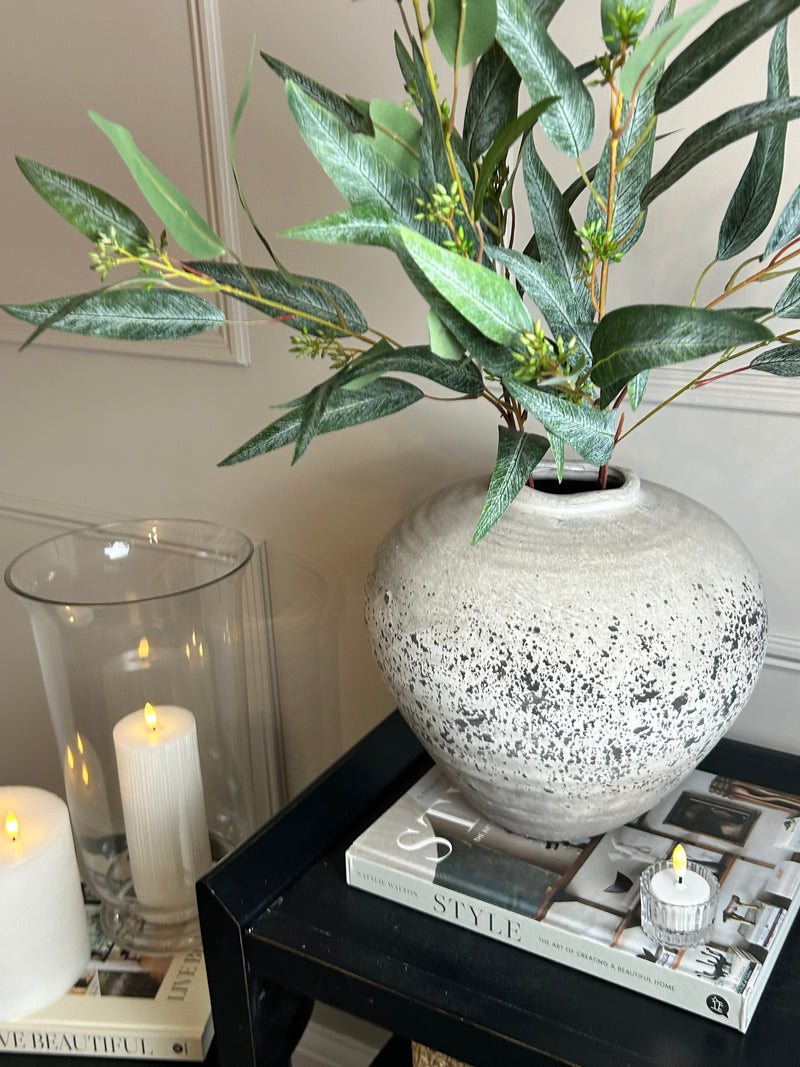 Regolla stone look teardrop shaped vase