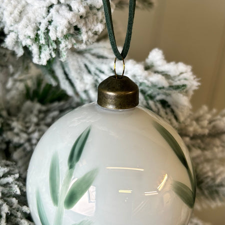 Green vine leaf petal hand painted hanging bauble Kemble 9cm