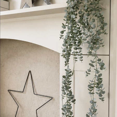 Trailing hanging Gunni Eucalyptus Pick