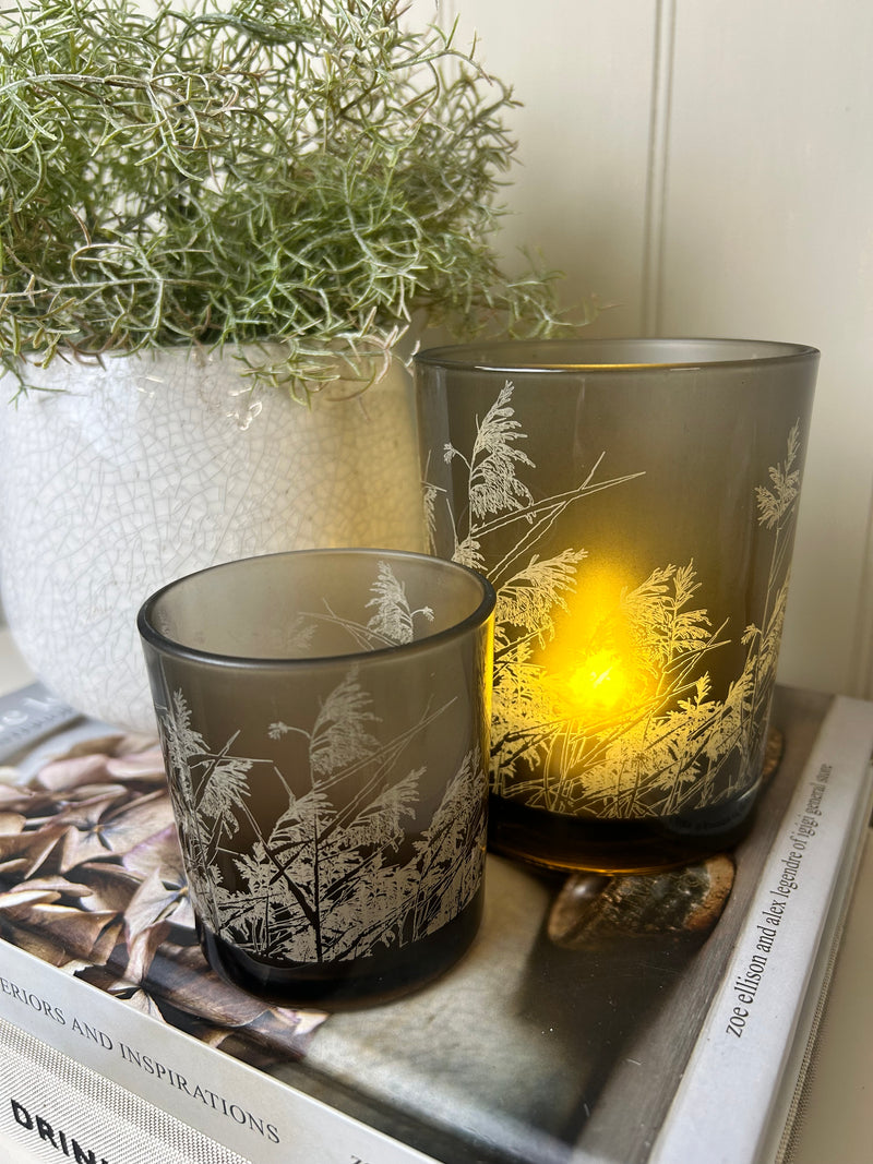 Brown grass leaf detail candle holder 2 sizes