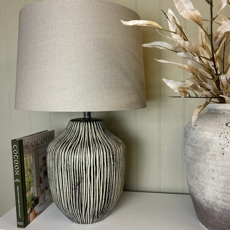 Ribbed lamp brown with linen shade
