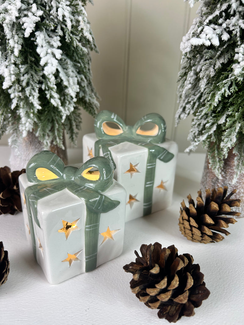 LED White Ceramic Light up Present With Green Bow, 2 Sizes