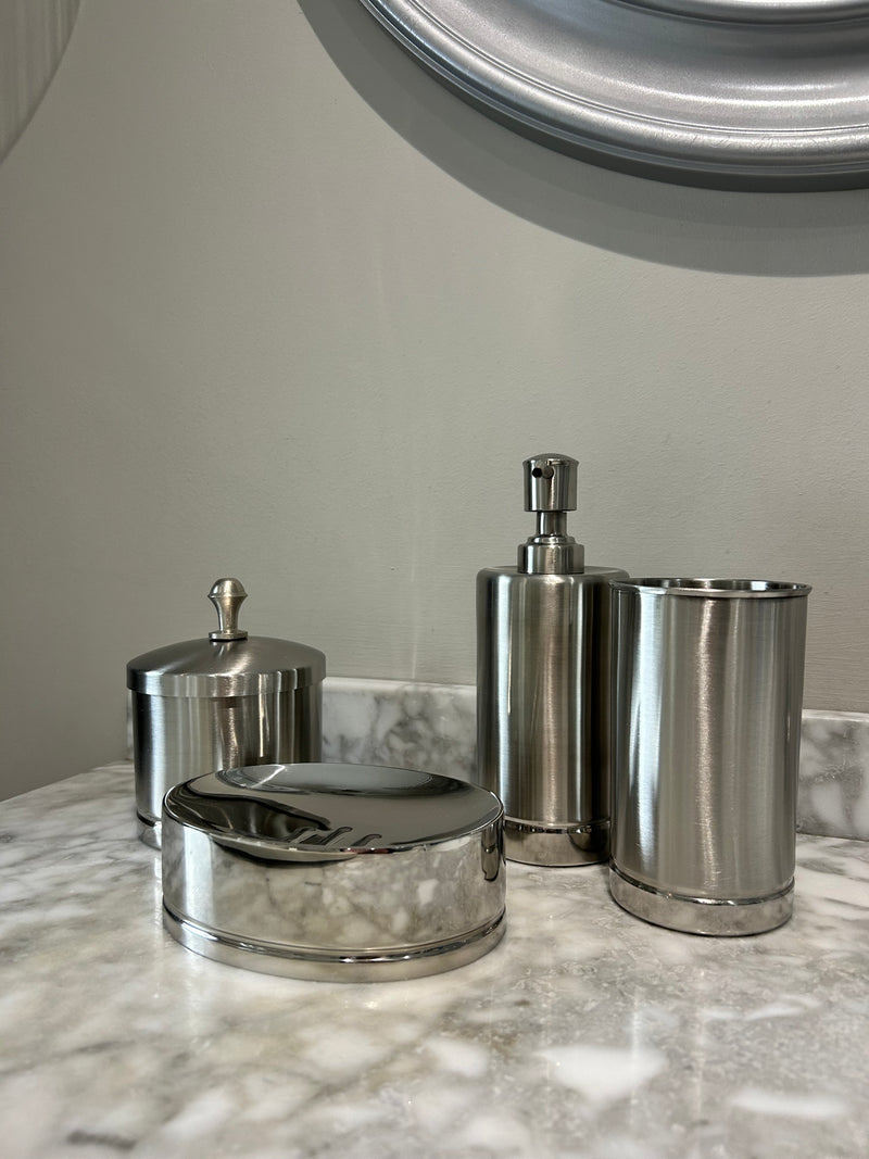 Set of 4 Niko silver bathroom set