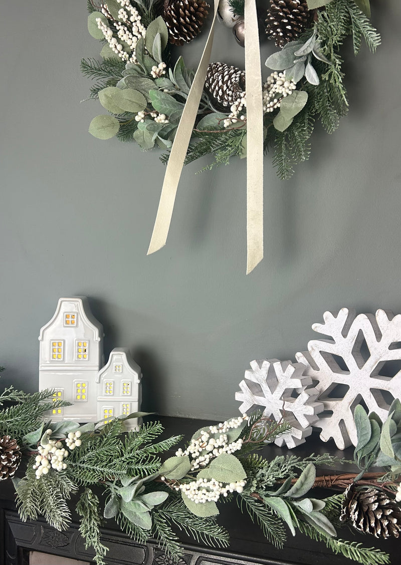 Snowberry foliage garland 150cm