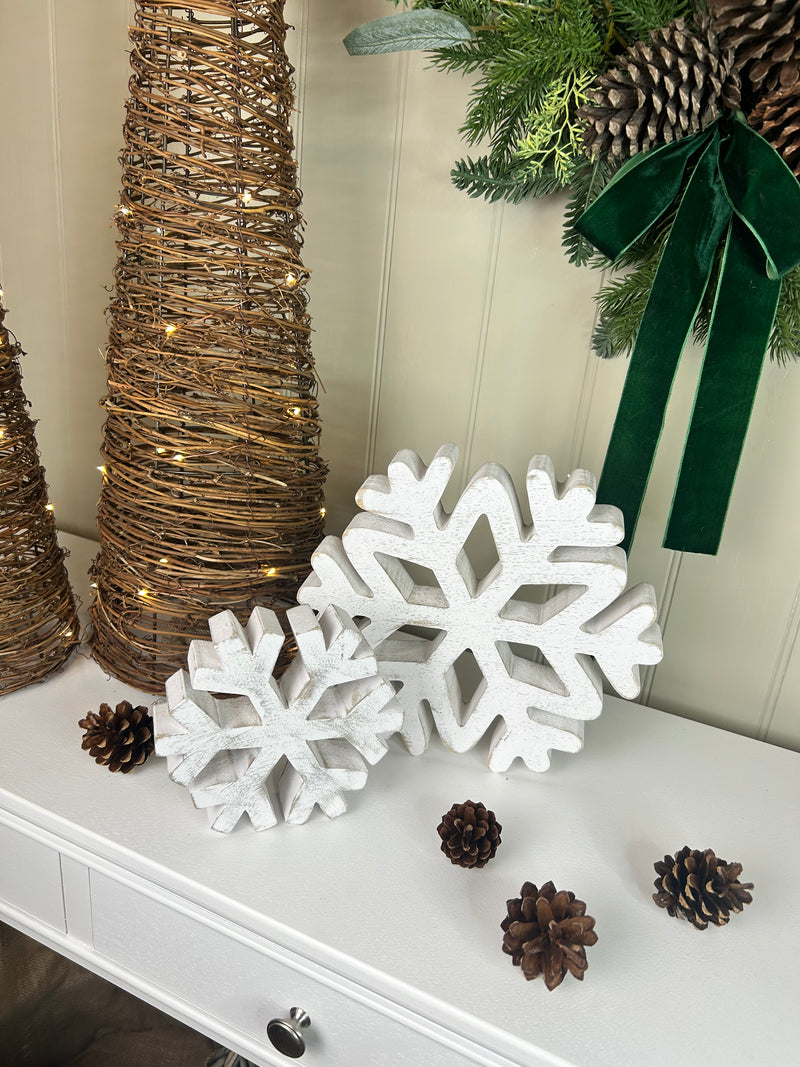 White chunky snowflakes 3 sizes