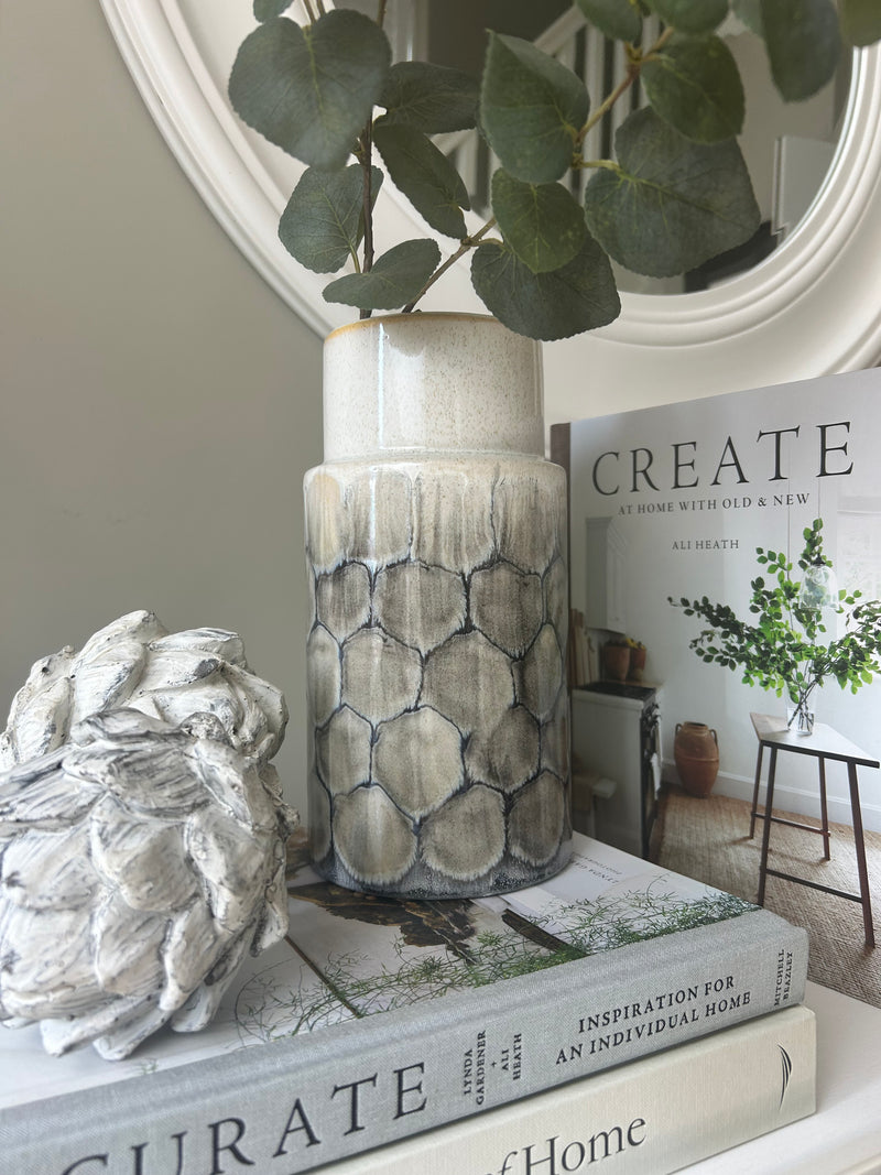 Reactive glaze vase