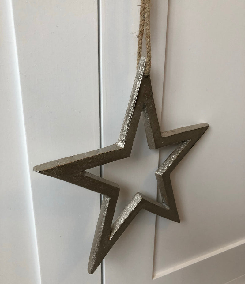 Hammered metal hanging star 2 sizes